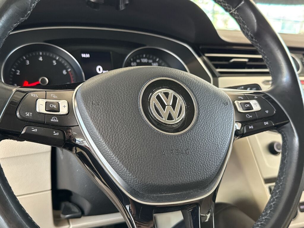 Volkswagen Passat 2017 Sininen