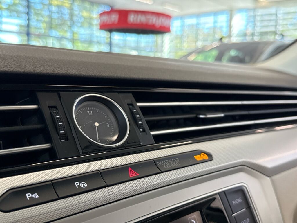 Volkswagen Passat 2017 Sininen