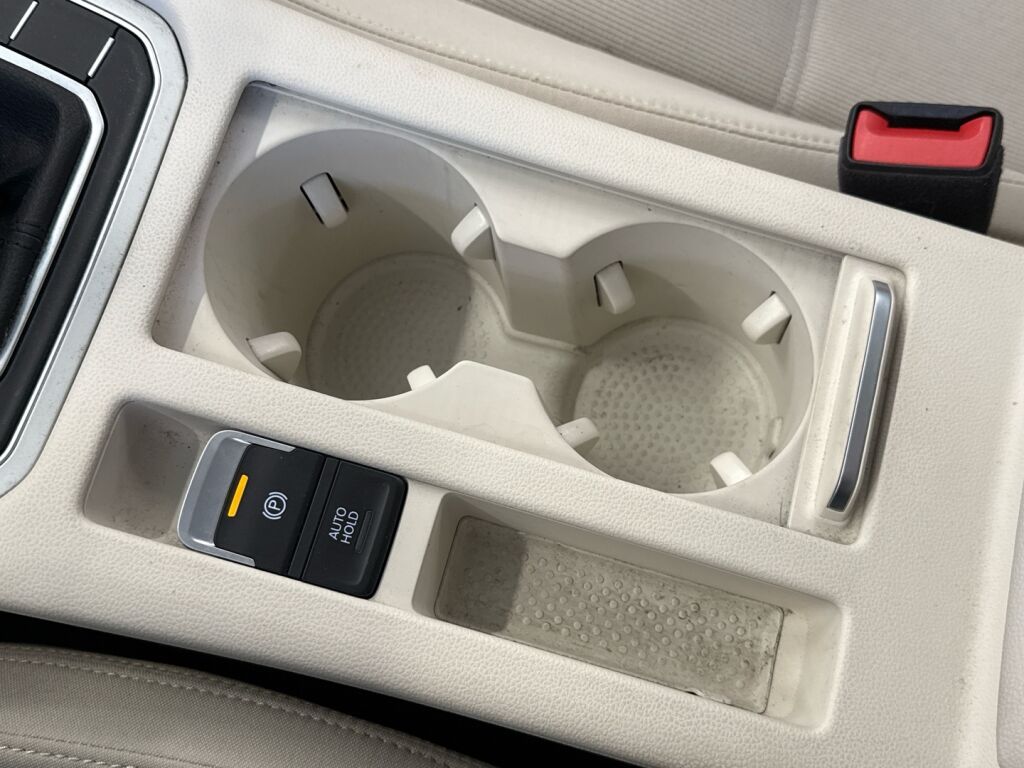 Volkswagen Passat 2017 Sininen