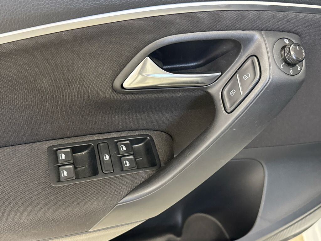 Volkswagen Polo 2017 Valkoinen