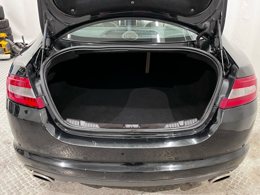 Jaguar XF 2008 Met. Musta