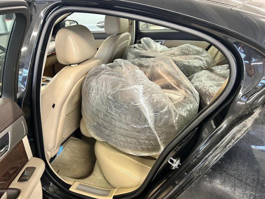 Jaguar XF 2008 Met. Musta