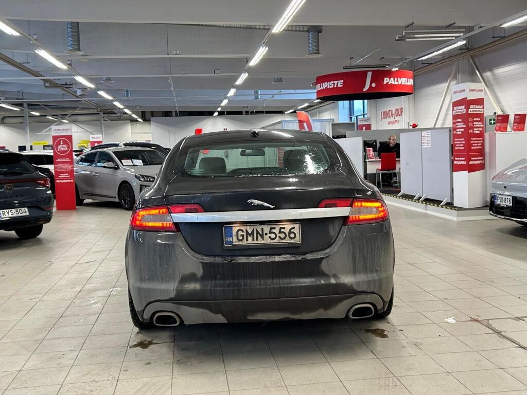 Jaguar XF 2008 Met. Musta