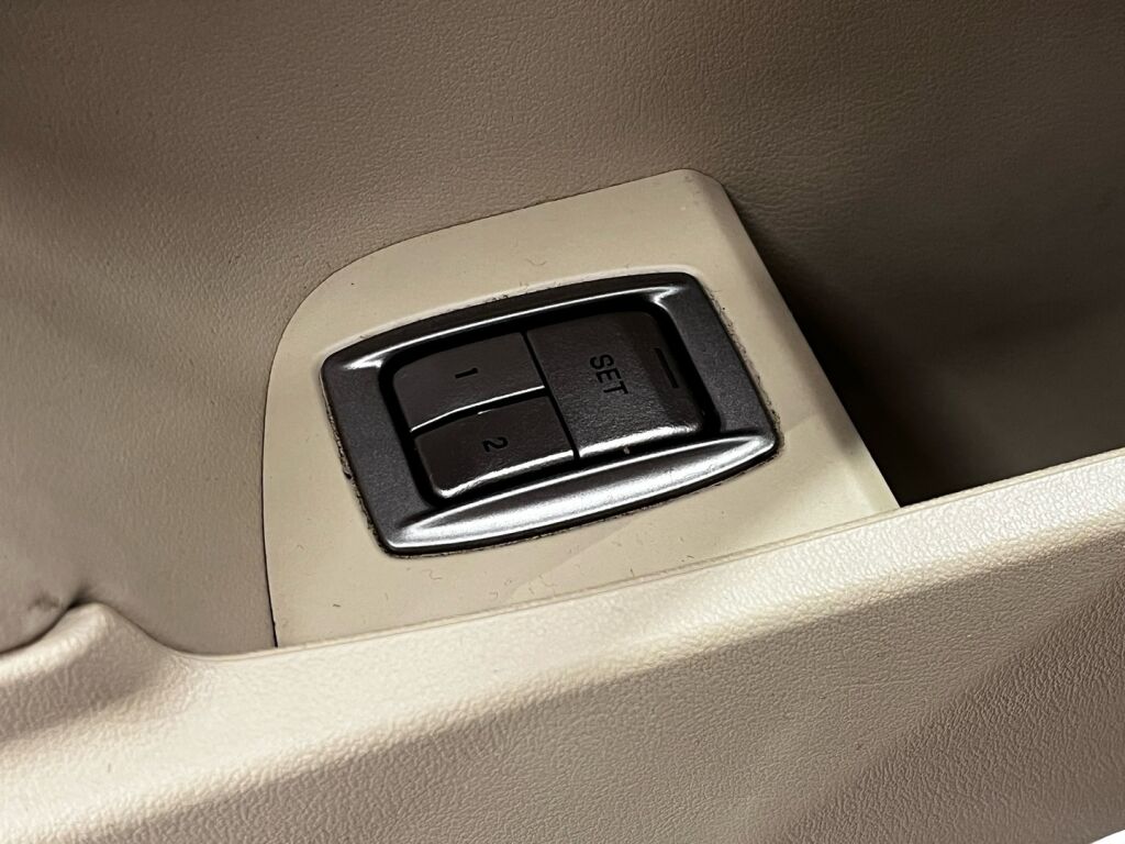 Jaguar XF 2008 Met. Musta