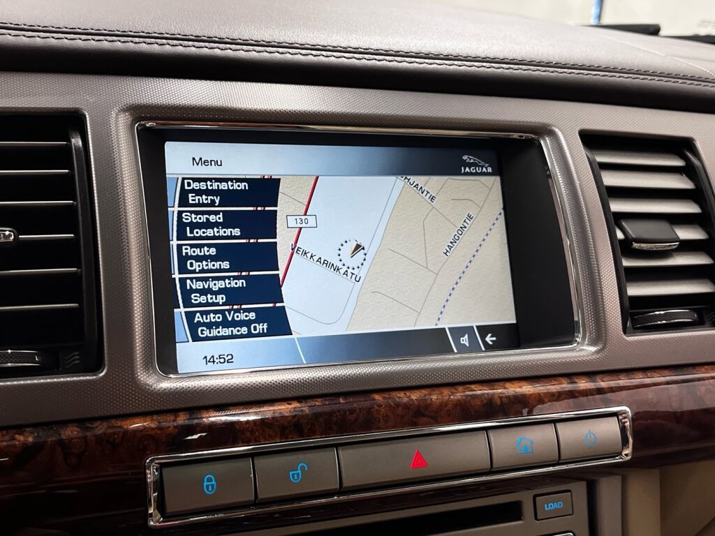 Jaguar XF 2008 Met. Musta