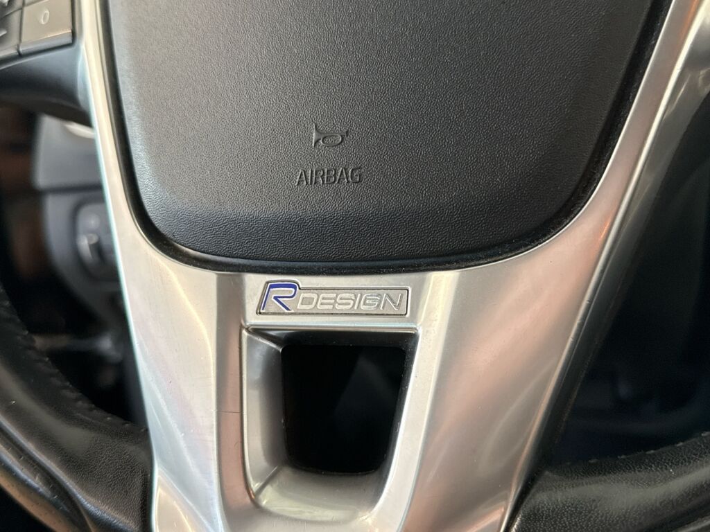 Volvo V60 2011 Musta