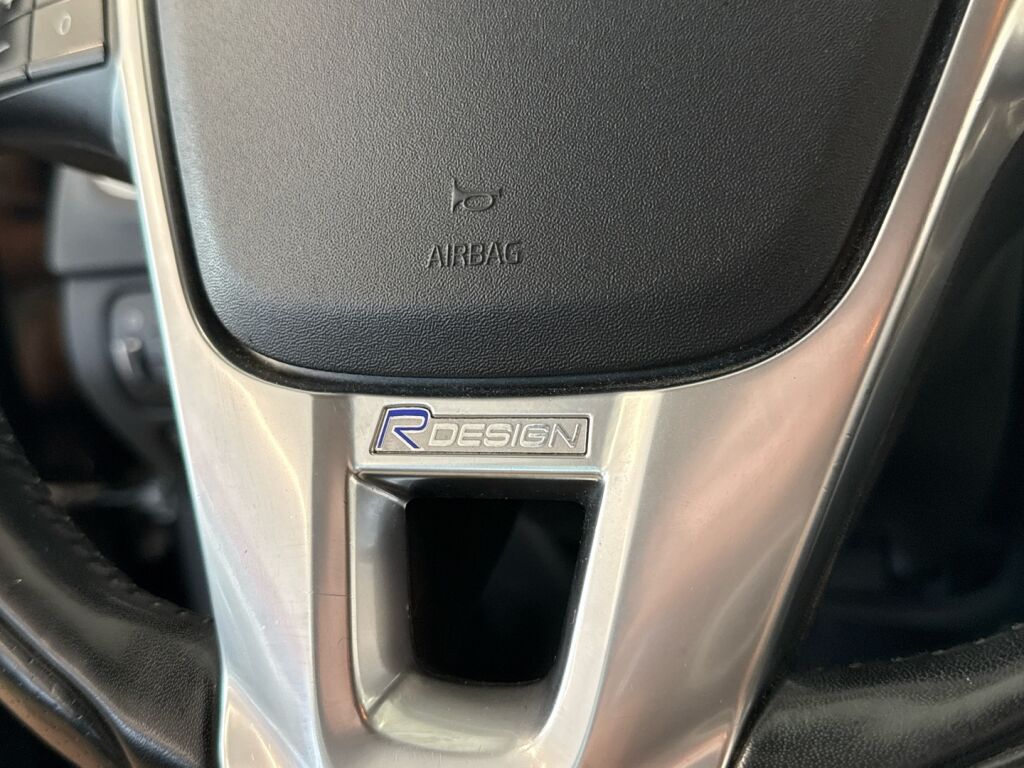 Volvo V60 2011 Musta