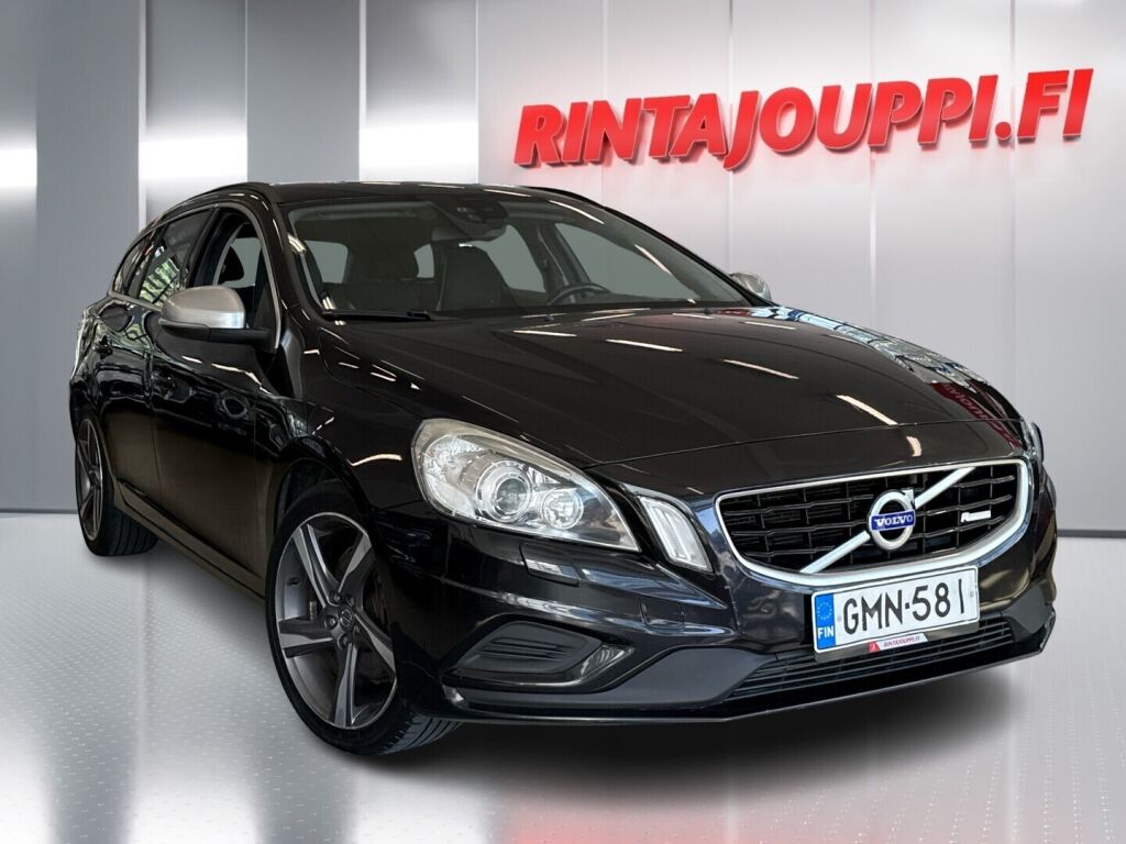 Volvo V60 2011 Musta