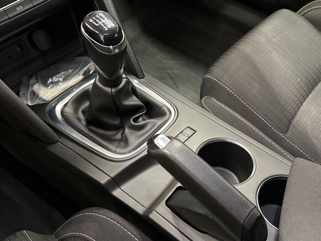 Renault Megane 2017 Valkoinen