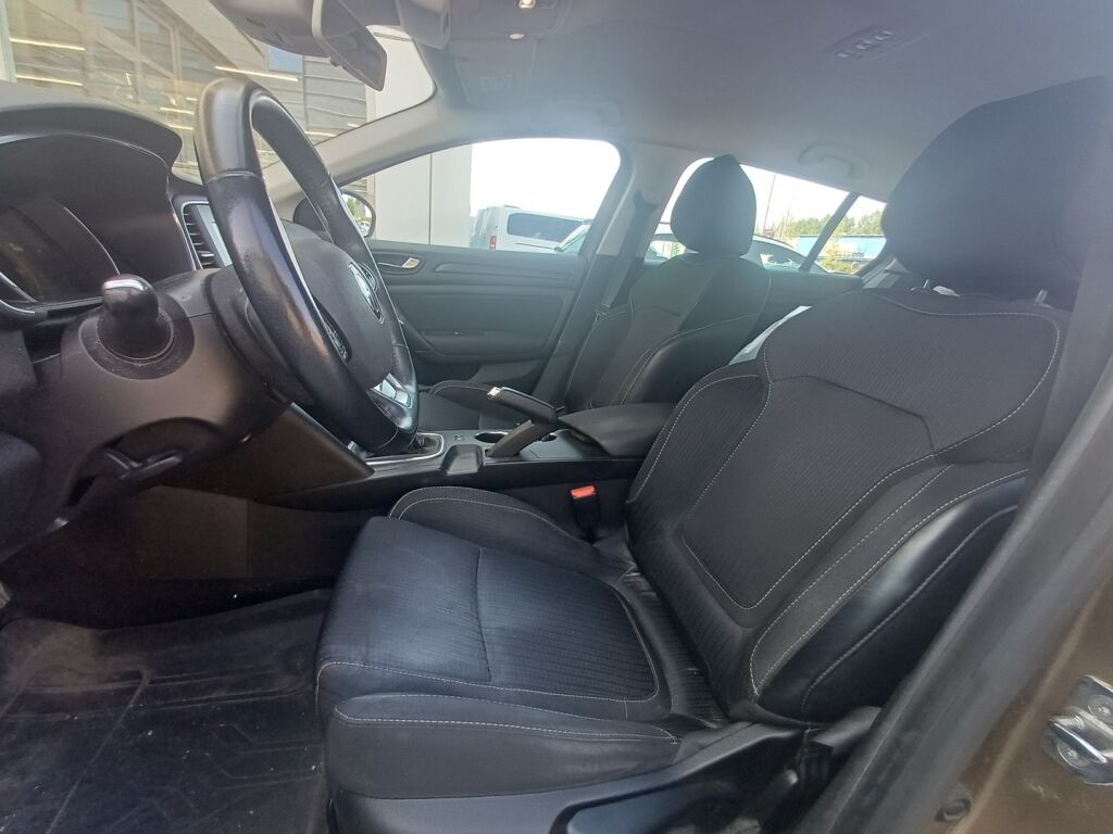 Renault Megane 2018 Ruskea (beige)