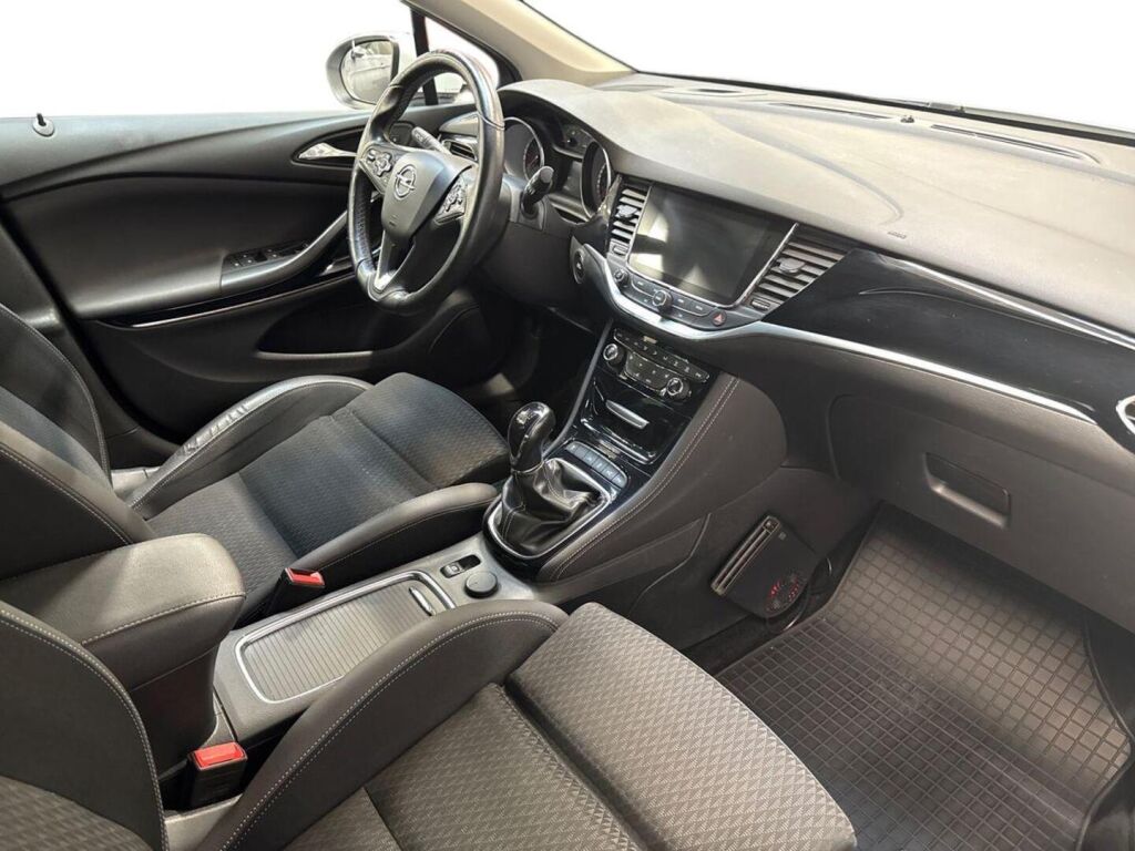 Opel Astra 2017 Valkoinen