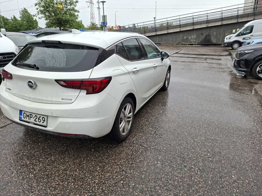 Opel Astra 2017 Valkoinen