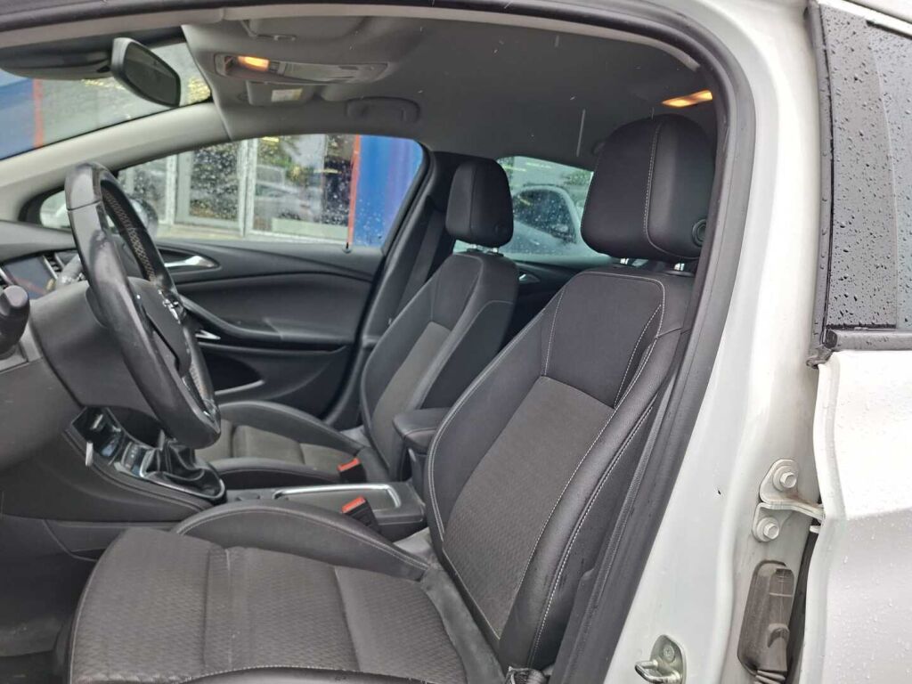 Opel Astra 2017 Valkoinen