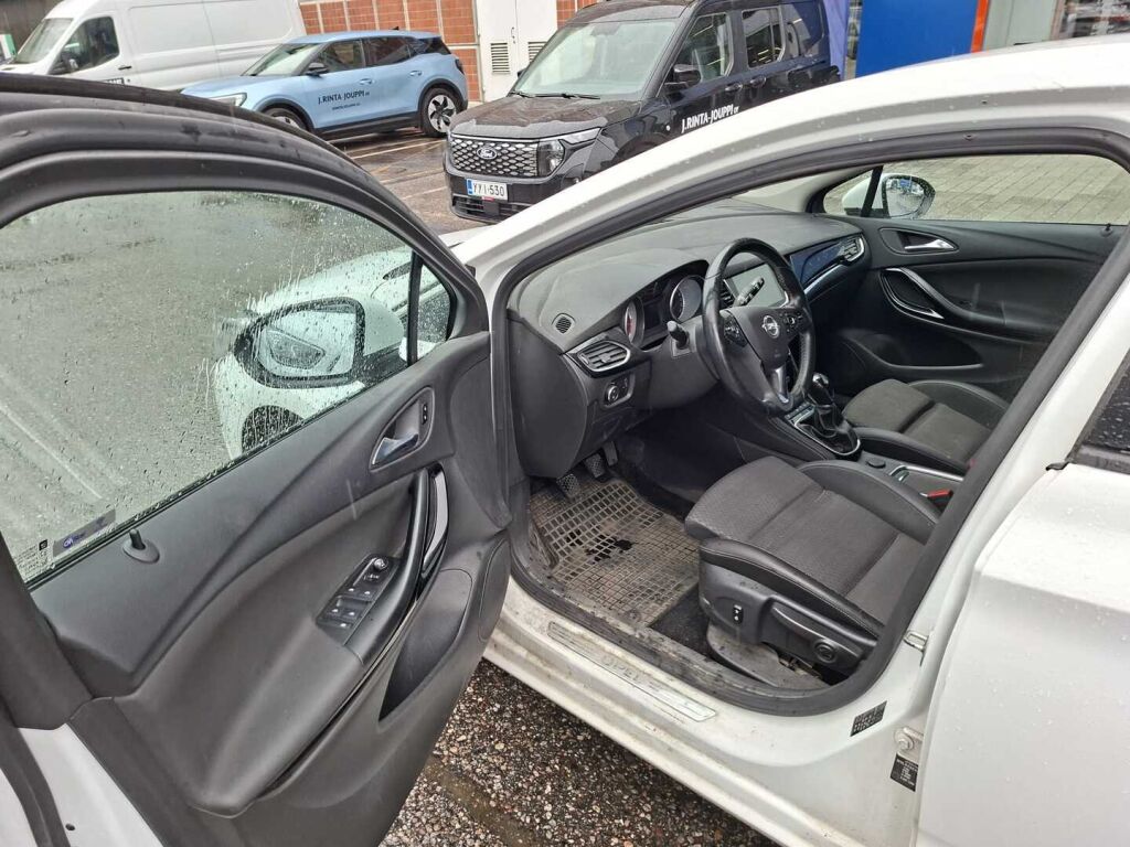 Opel Astra 2017 Valkoinen