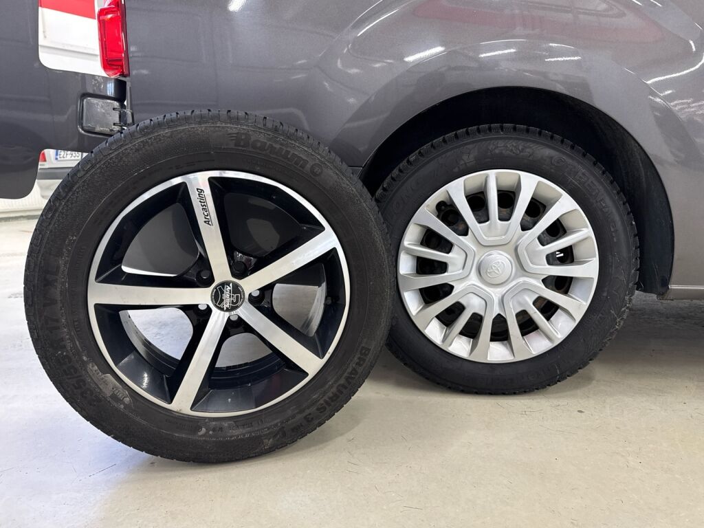 Toyota Proace Verso 2017 Harmaa