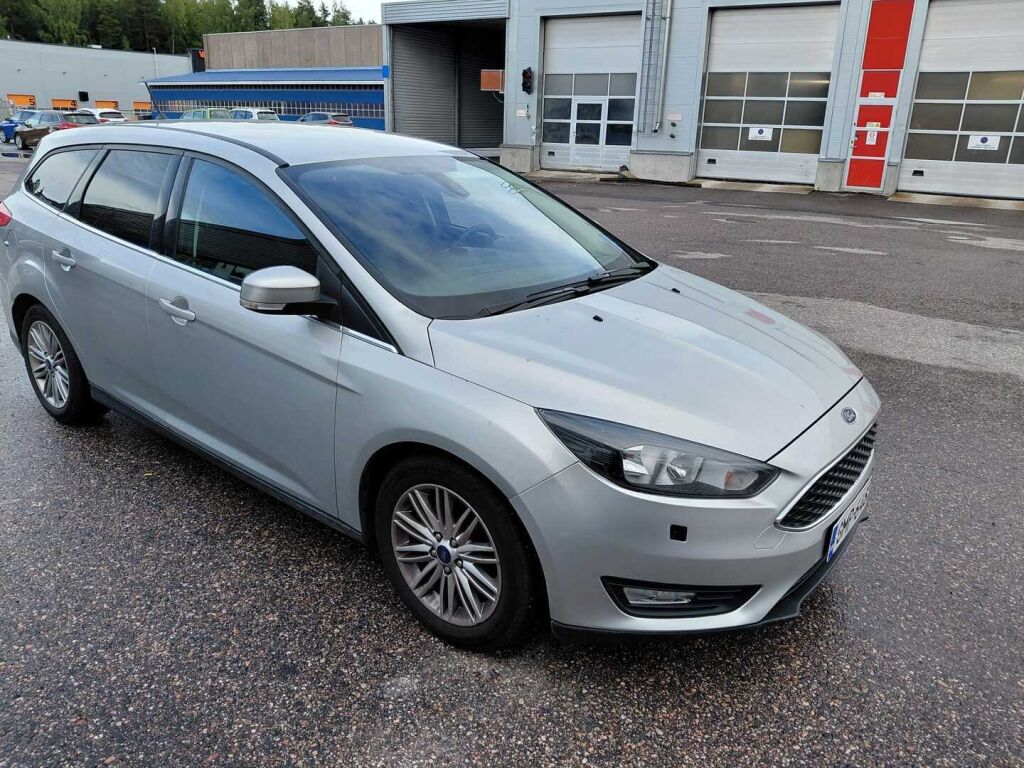 Ford Focus 2017 Harmaa