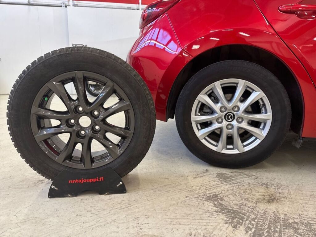 Mazda Mazda3 2018 Punainen