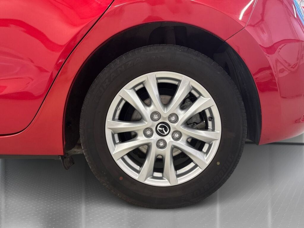 Mazda Mazda3 2018 Punainen
