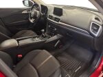 Mazda Mazda3 2018 Punainen