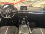 Mazda Mazda3 2018 Punainen