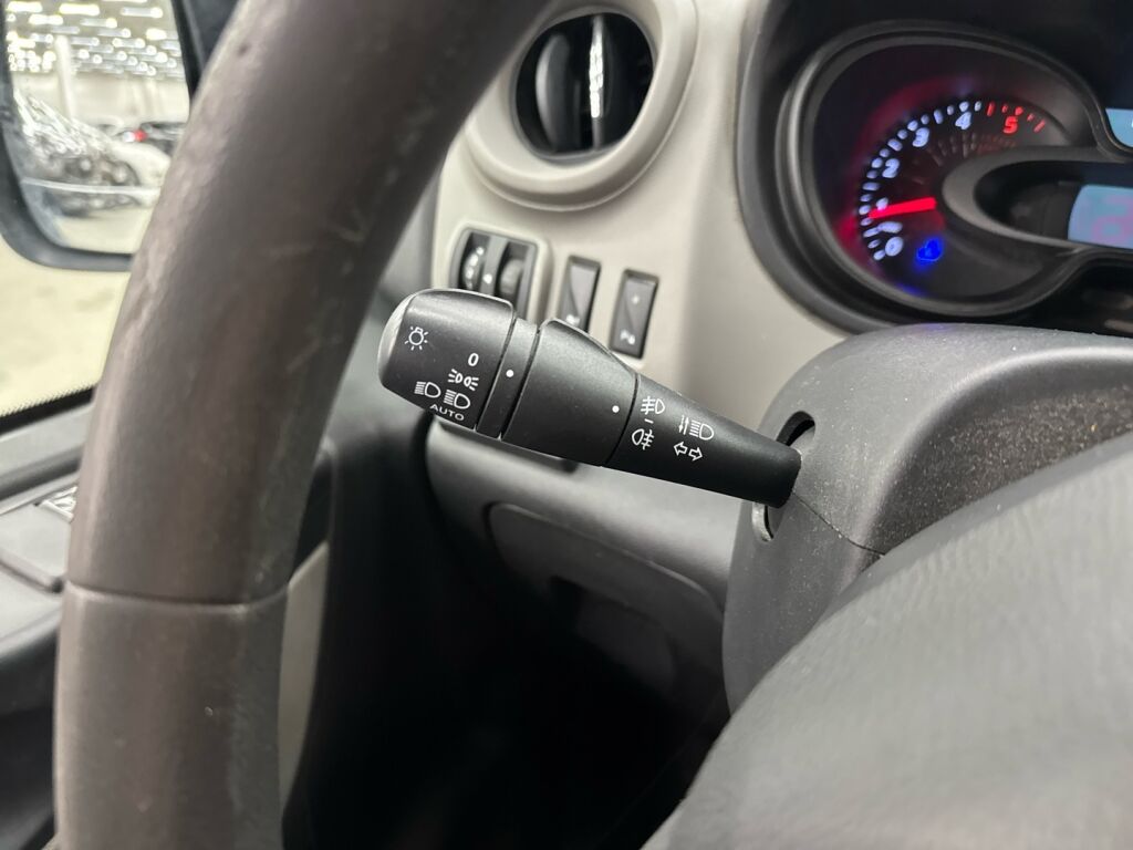 Renault Trafic 2017 Valkoinen