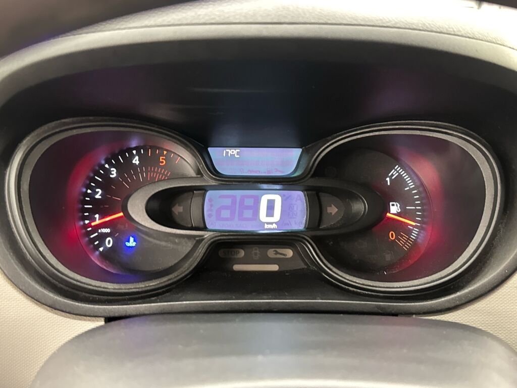 Renault Trafic 2017 Valkoinen