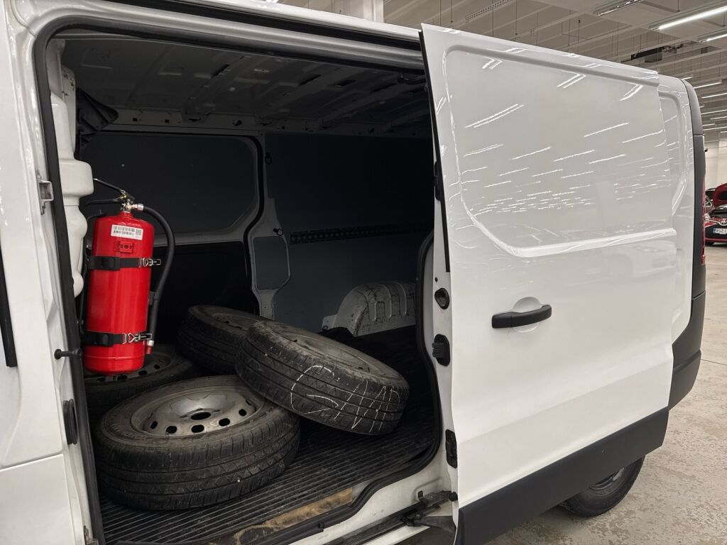 Renault Trafic 2017 Valkoinen