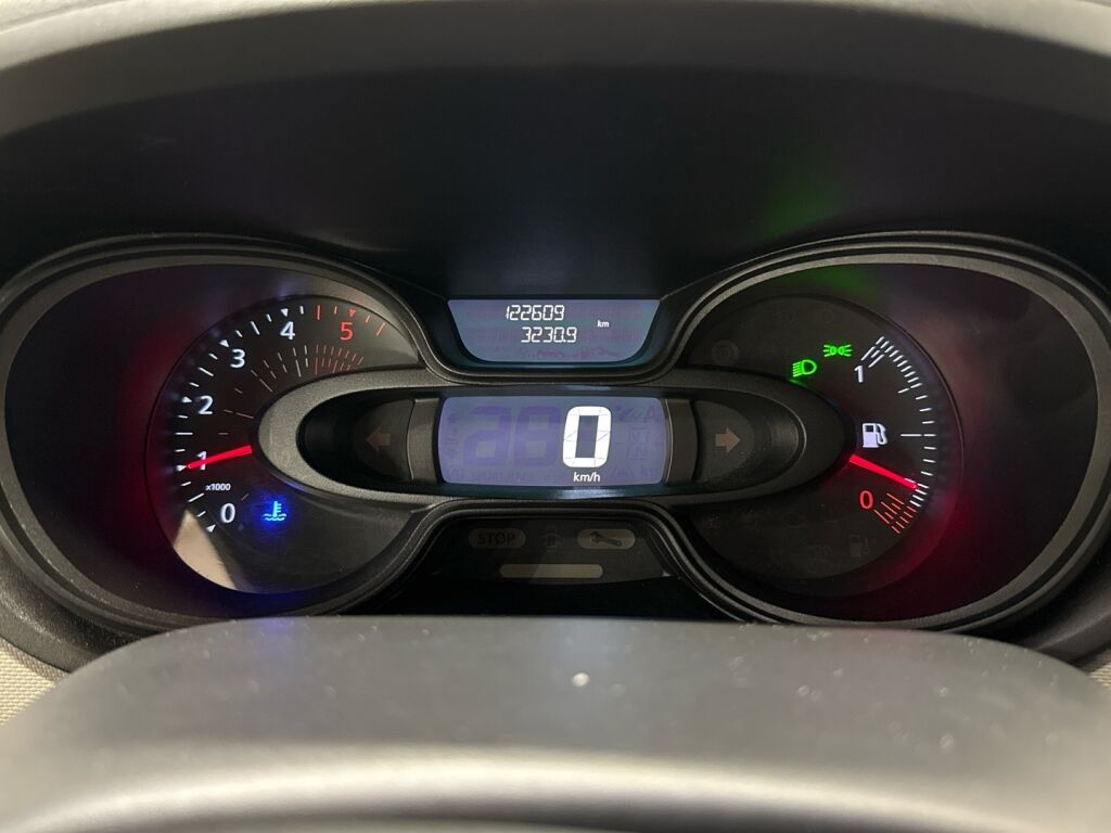 Renault Trafic 2017 Valkoinen