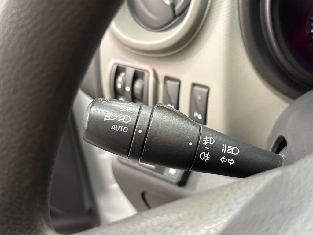 Renault Trafic 2017 Valkoinen