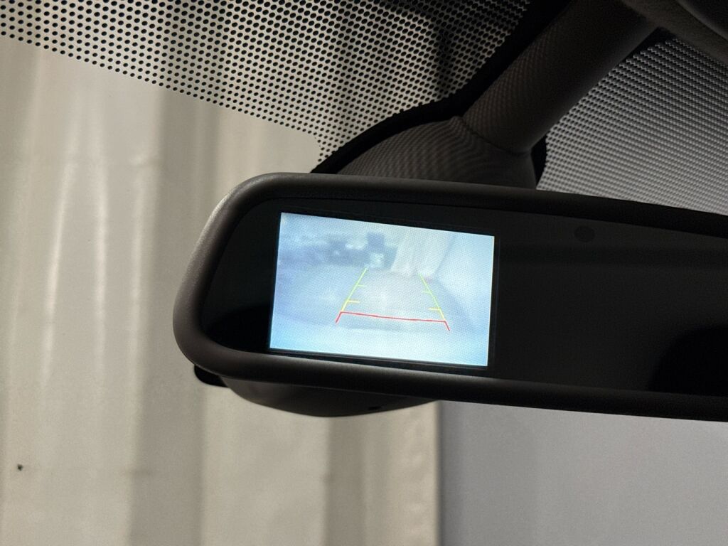 Renault Trafic 2017 Valkoinen