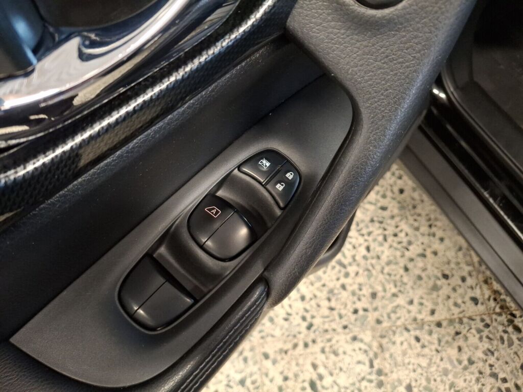 Nissan X-Trail 2017 Musta