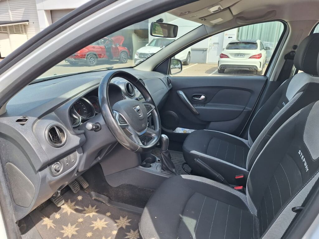 Dacia Sandero 2017 Valkoinen