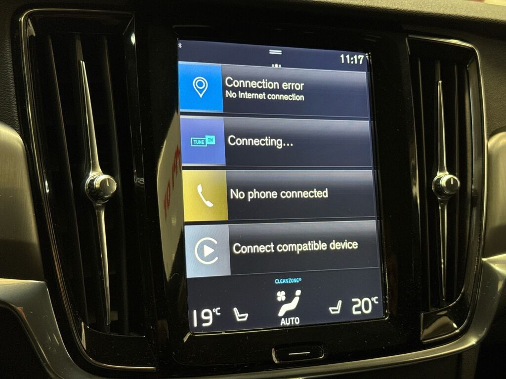 Volvo V90 2017 Musta