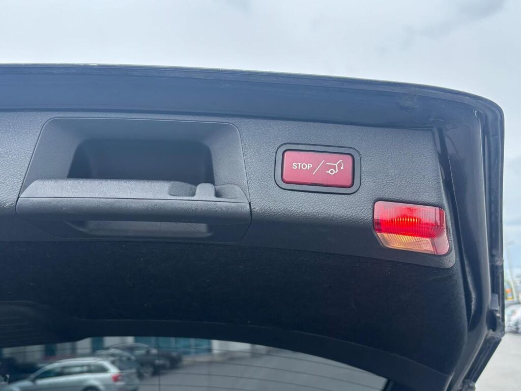 Mercedes-Benz C 2011 Musta
