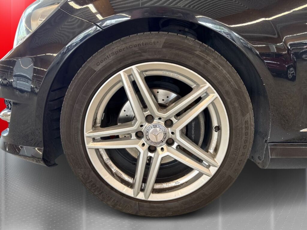 Mercedes-Benz C 2011 Musta