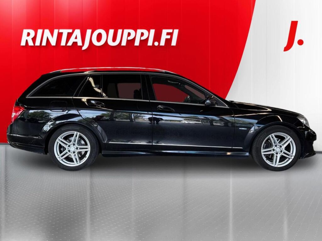 Mercedes-Benz C 2011 Musta