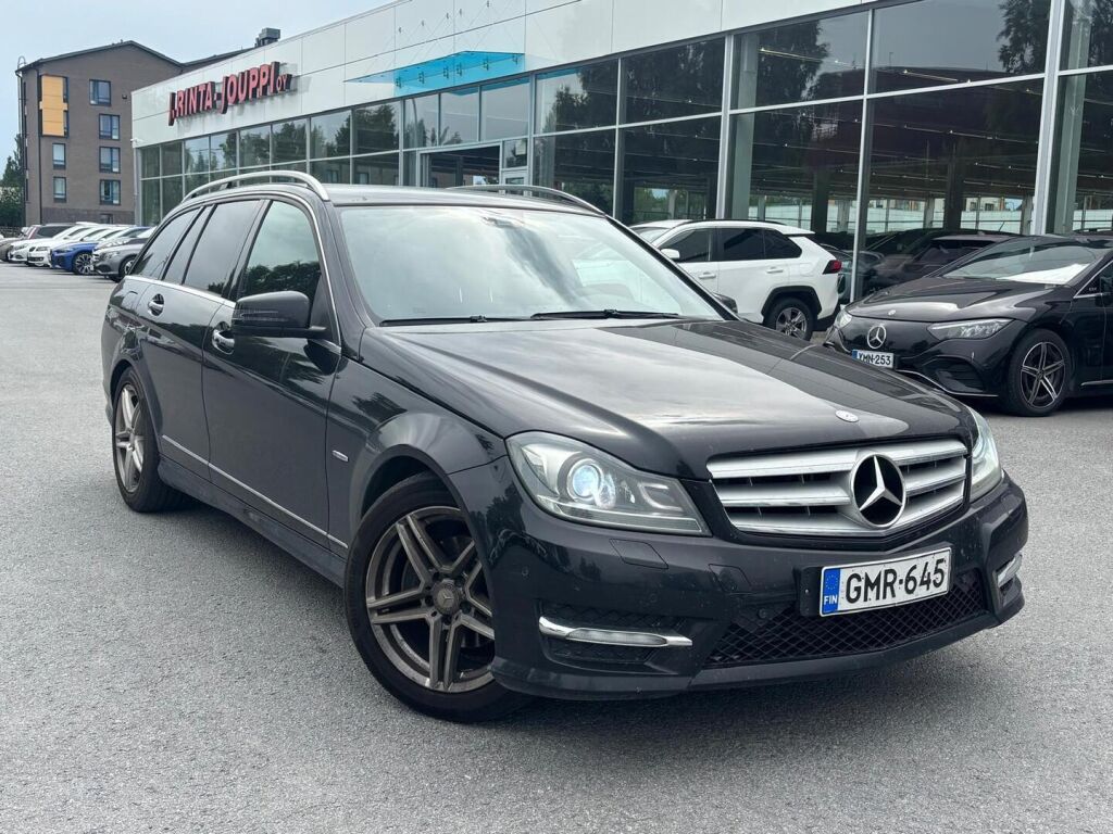 Mercedes-Benz C 2011 Musta