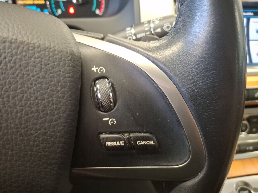 Jaguar XF 2013 Valkoinen