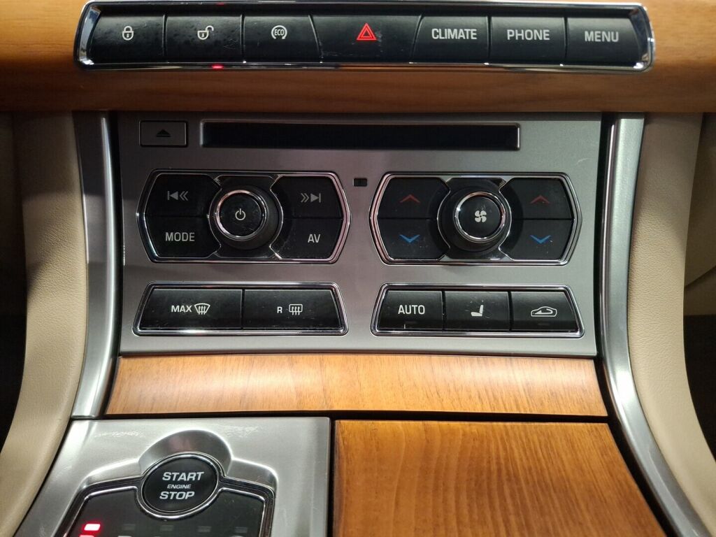 Jaguar XF 2013 Valkoinen