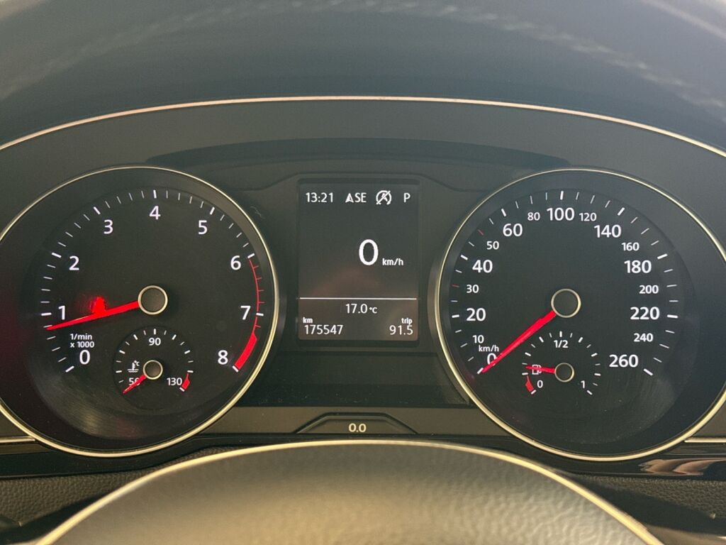 Volkswagen Passat 2017 Harmaa