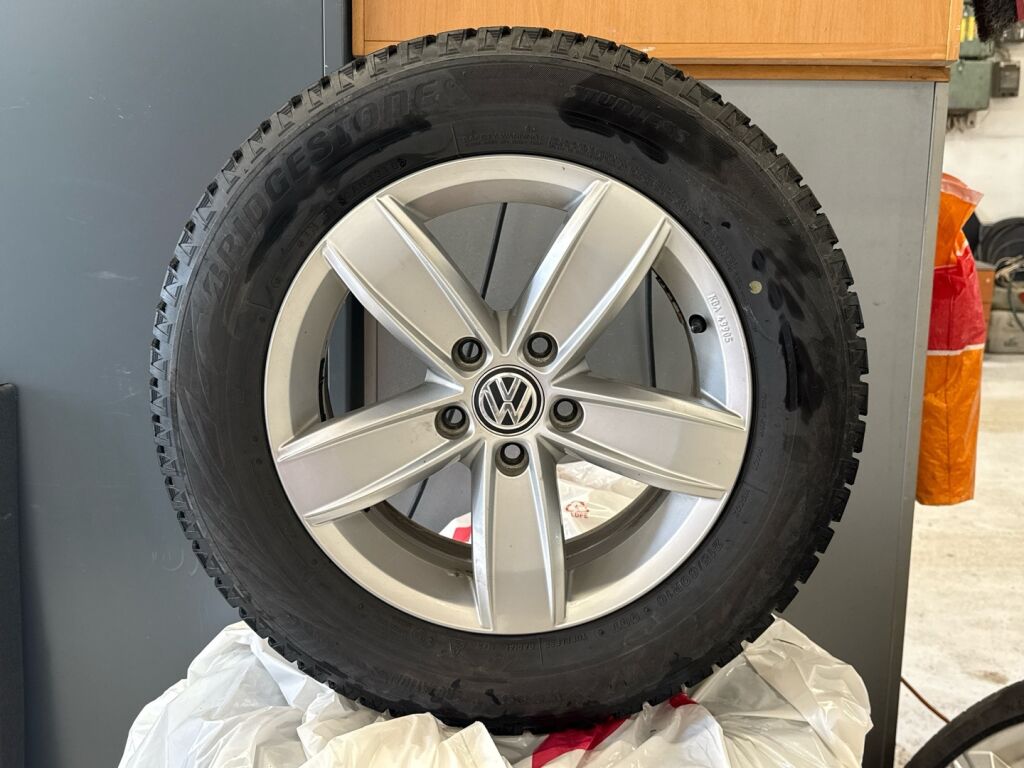 Volkswagen Passat 2017 Harmaa