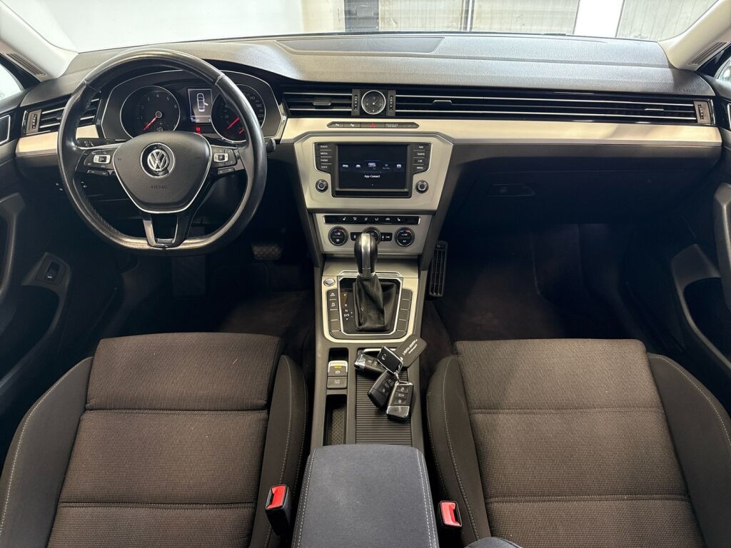 Volkswagen Passat 2017 Harmaa