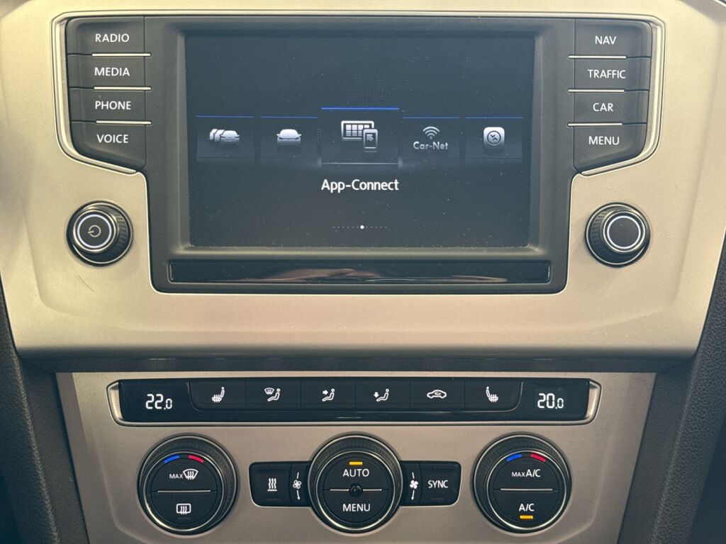 Volkswagen Passat 2017 Harmaa