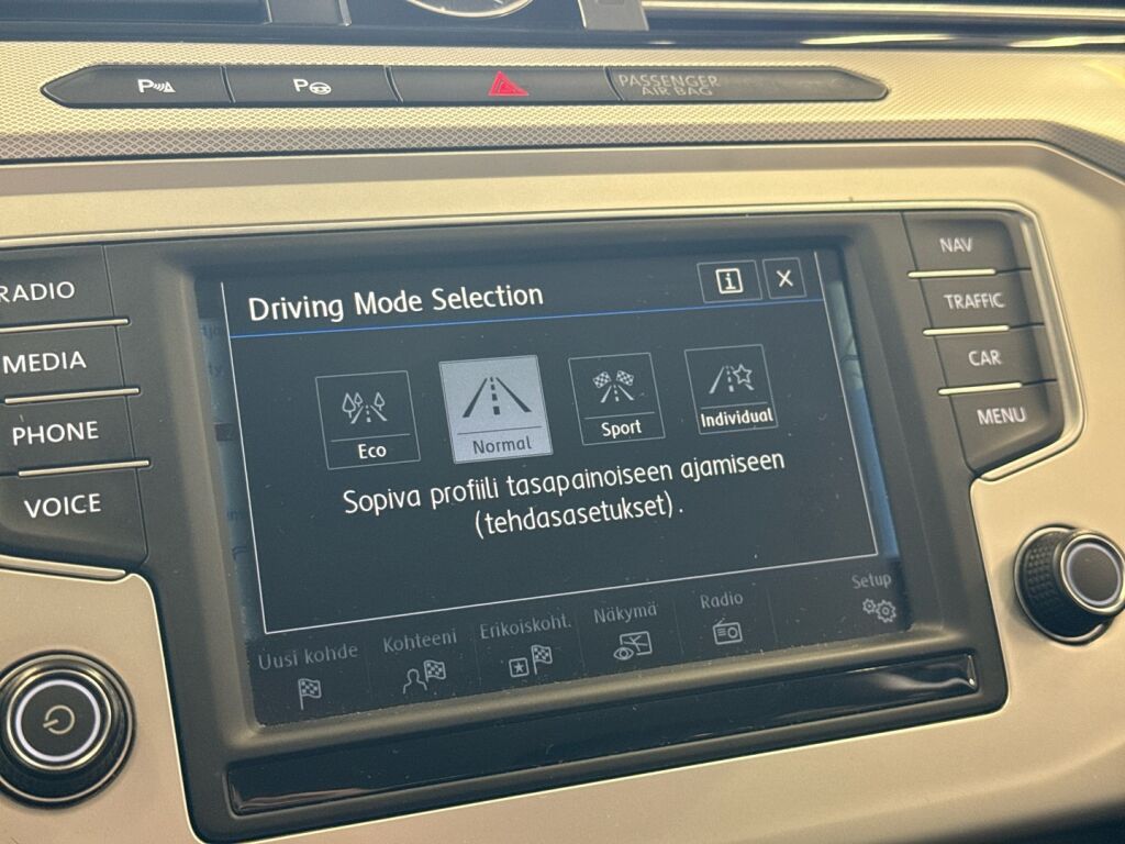 Volkswagen Passat 2017 Harmaa