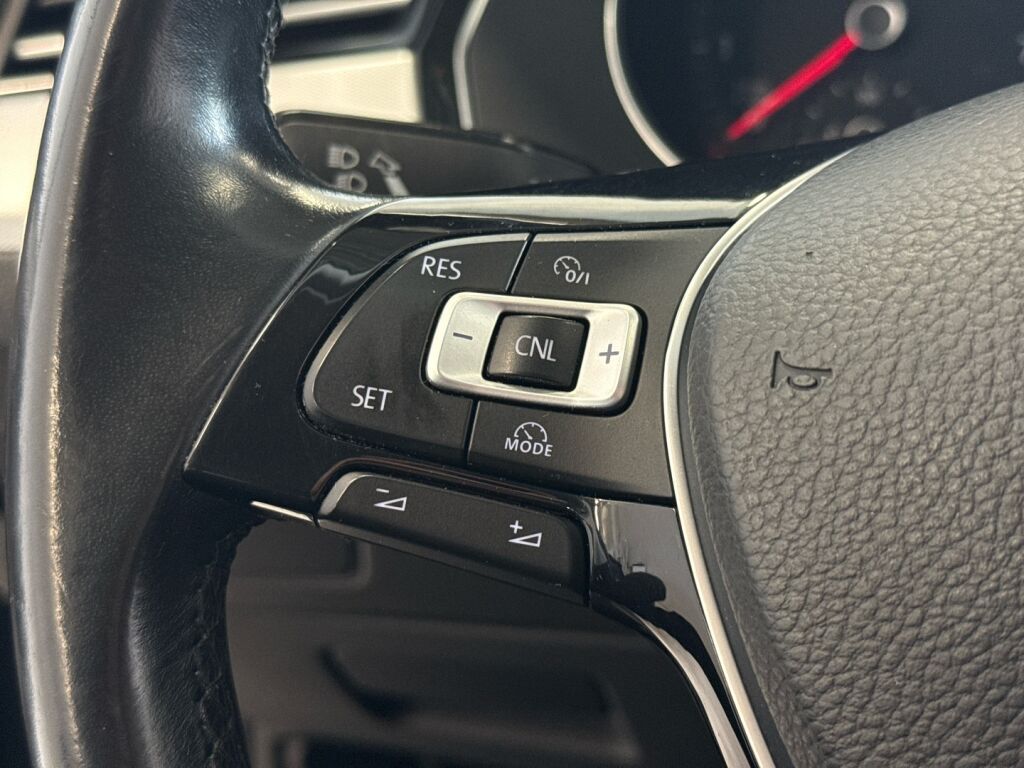 Volkswagen Passat 2017 Harmaa