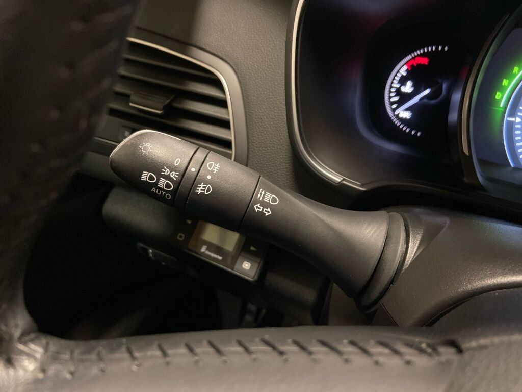 Renault Megane 2017 Punainen