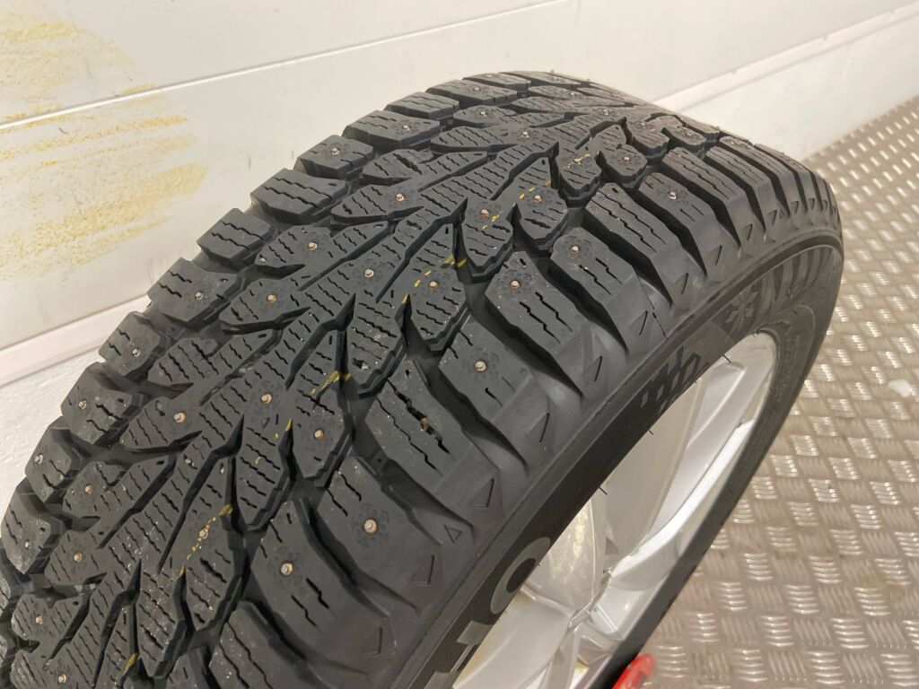 Renault Megane 2017 Punainen