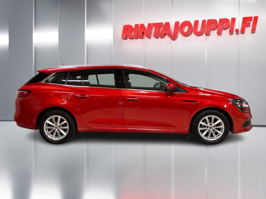Renault Megane 2017 Punainen