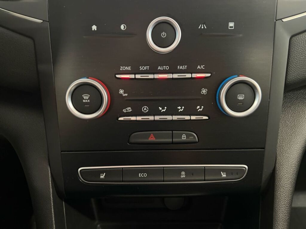 Renault Megane 2019 Punainen