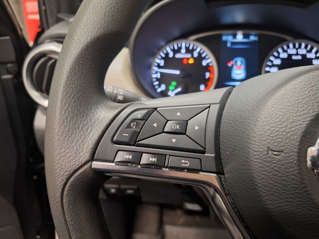 Nissan Micra 2017 Musta